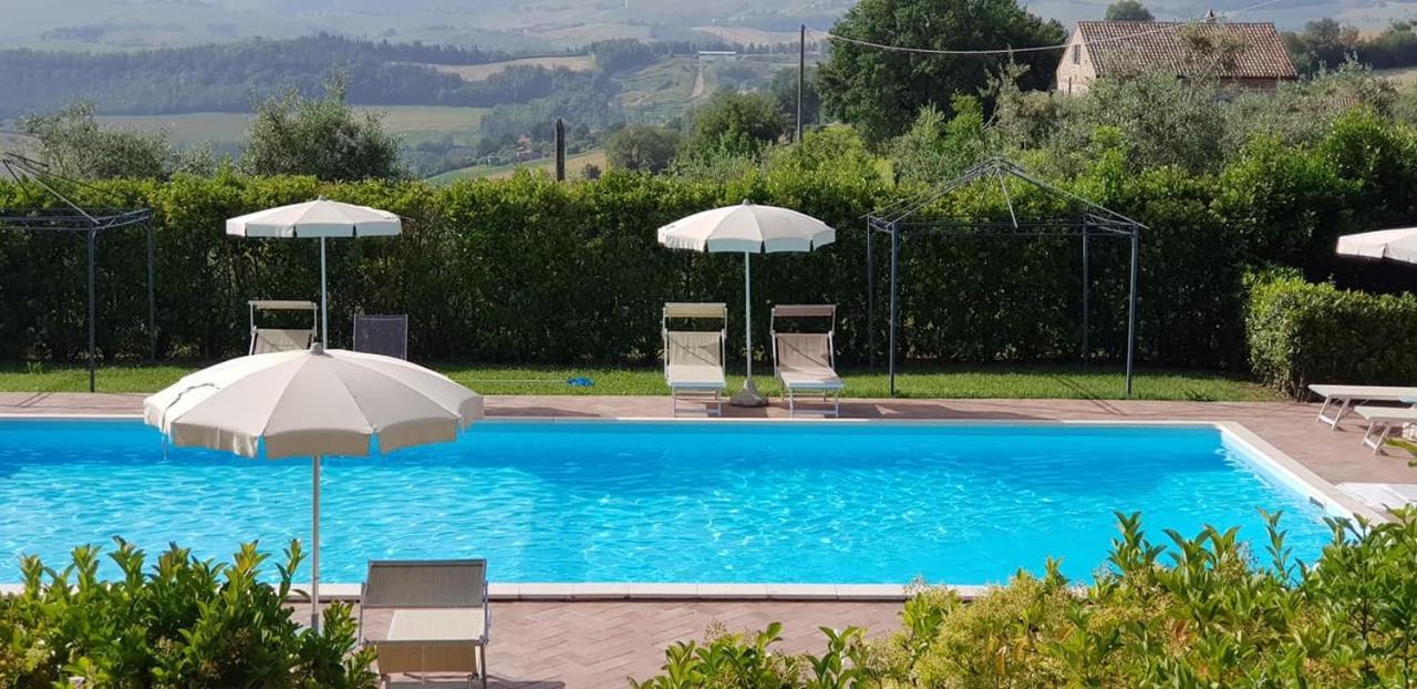 Agriturismo Fiore Di Campo 페르모 외부 사진