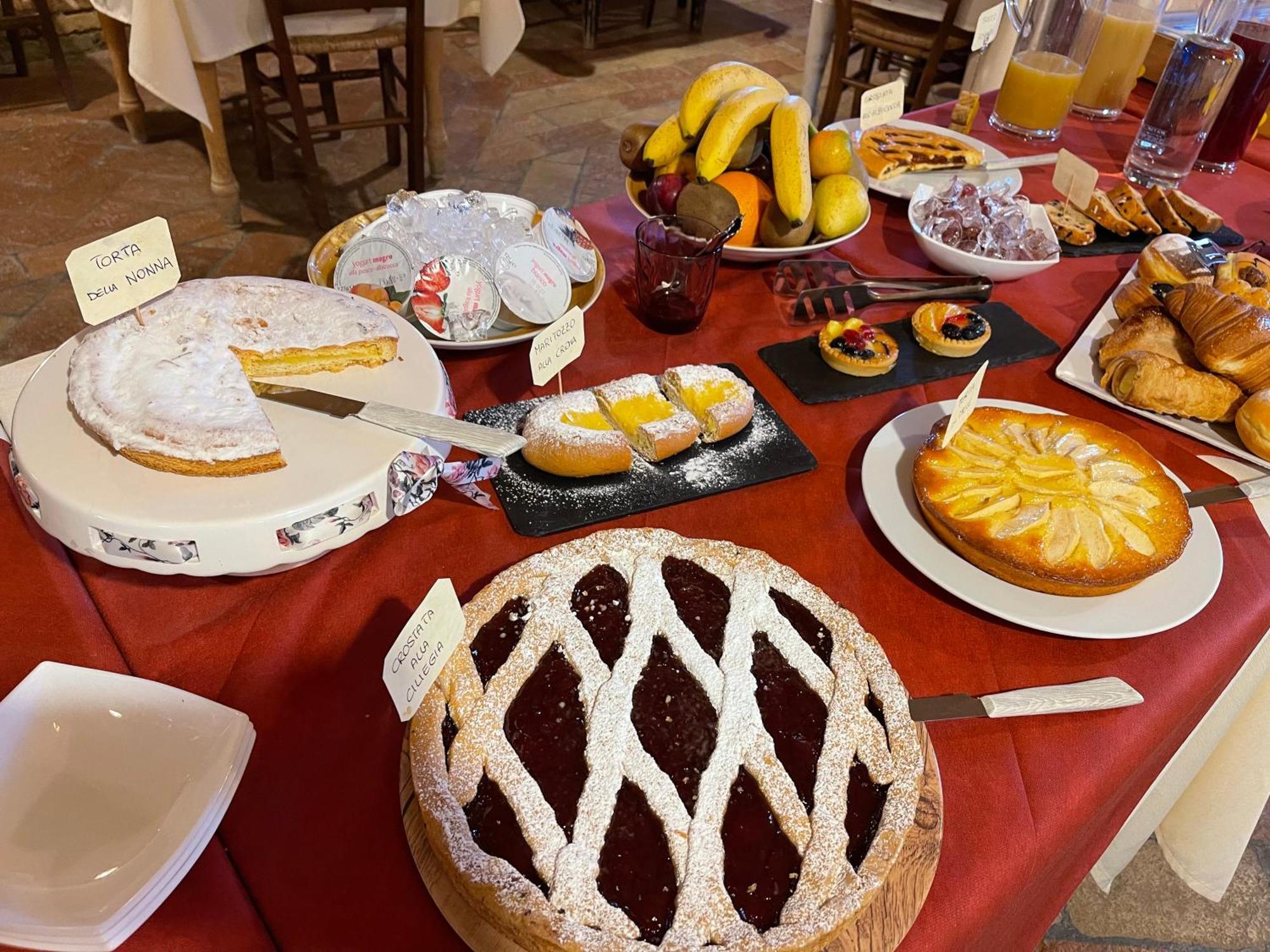 Agriturismo Fiore Di Campo 페르모 외부 사진