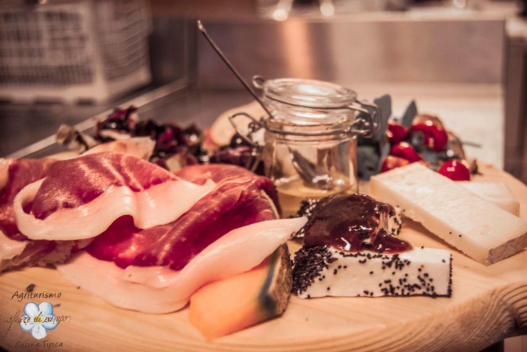 Agriturismo Fiore Di Campo 페르모 외부 사진